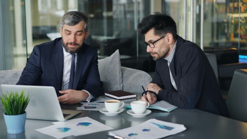 Investors review a website.